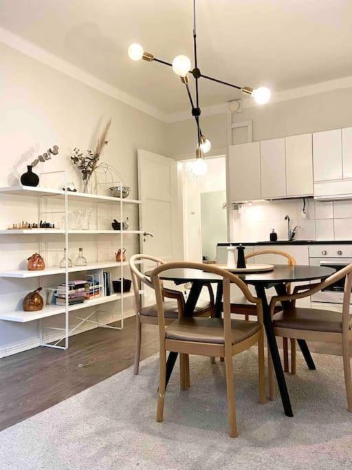 Glorious Apartment In Hakaniemi Хельсинки Экстерьер фото